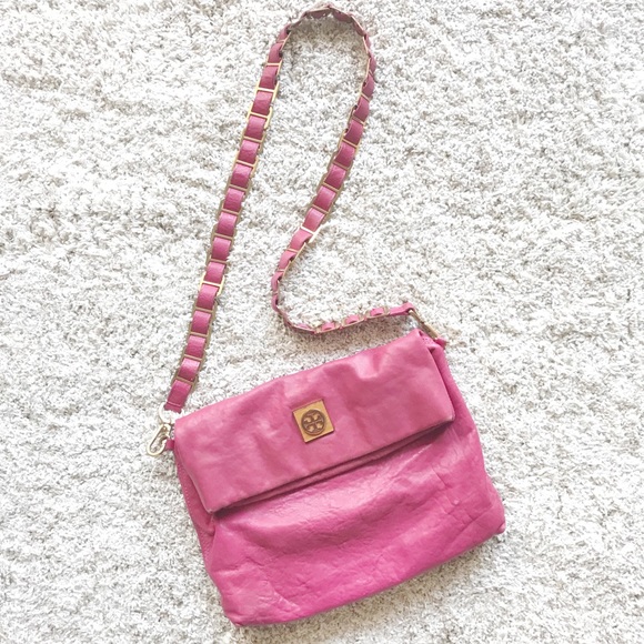 Tory Burch Handbags - Tory Burch Dena Messenger Bag